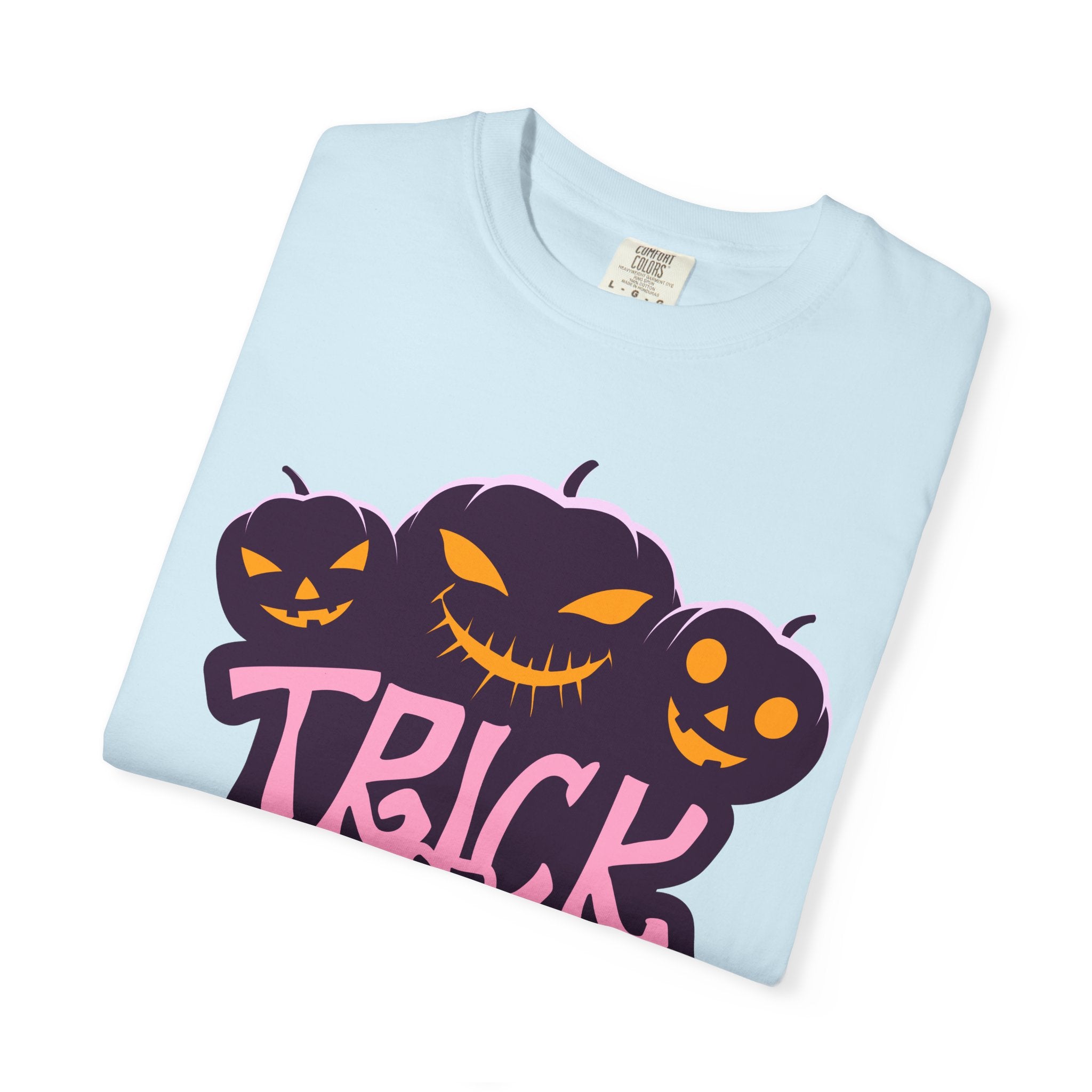 Halloween Trick or Treat T-Shirt, Unisex Halloween Tee, Spooky Autumn Shirt, Fun Costume Top, Trick or Treat Apparel