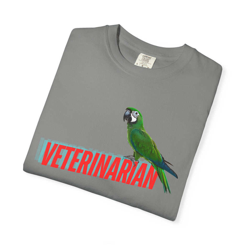 Veterinarian T-Shirt - Cute Parrot Graphic Tee for Animal Lovers, Gifts for Vet Students, Pet Owners, Animal Day Celebration