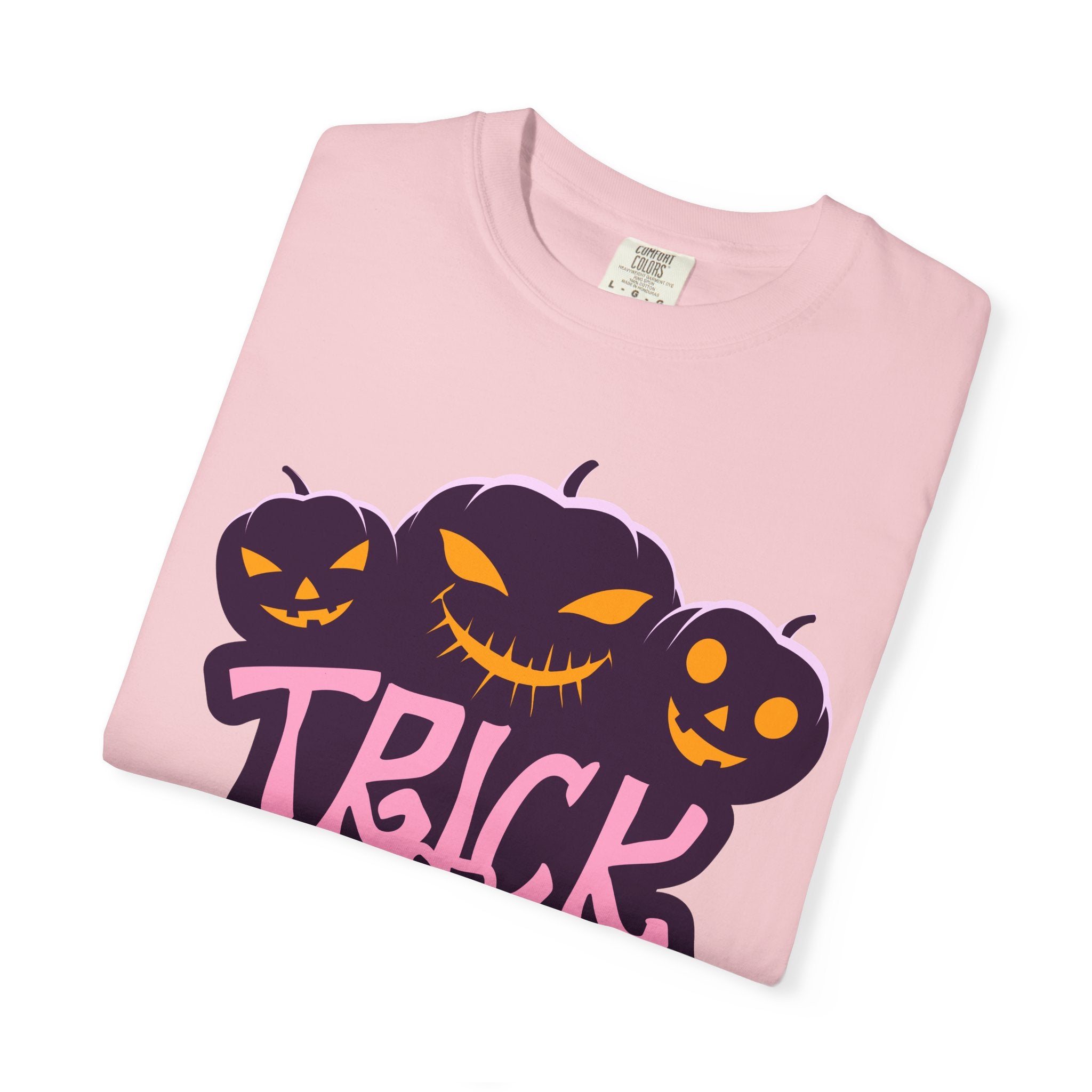 Halloween Trick or Treat T-Shirt, Unisex Halloween Tee, Spooky Autumn Shirt, Fun Costume Top, Trick or Treat Apparel