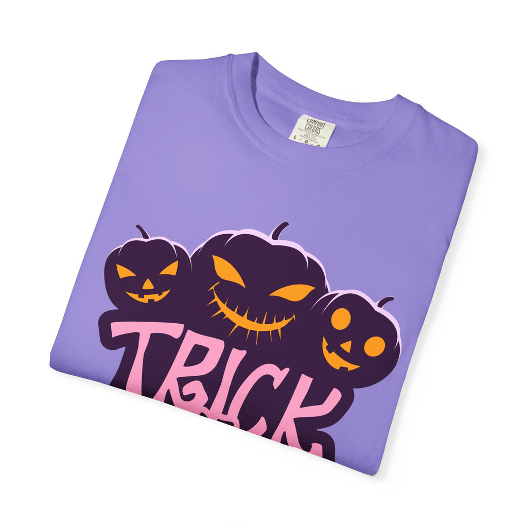 Halloween Trick or Treat T-Shirt, Unisex Halloween Tee, Spooky Autumn Shirt, Fun Costume Top, Trick or Treat Apparel