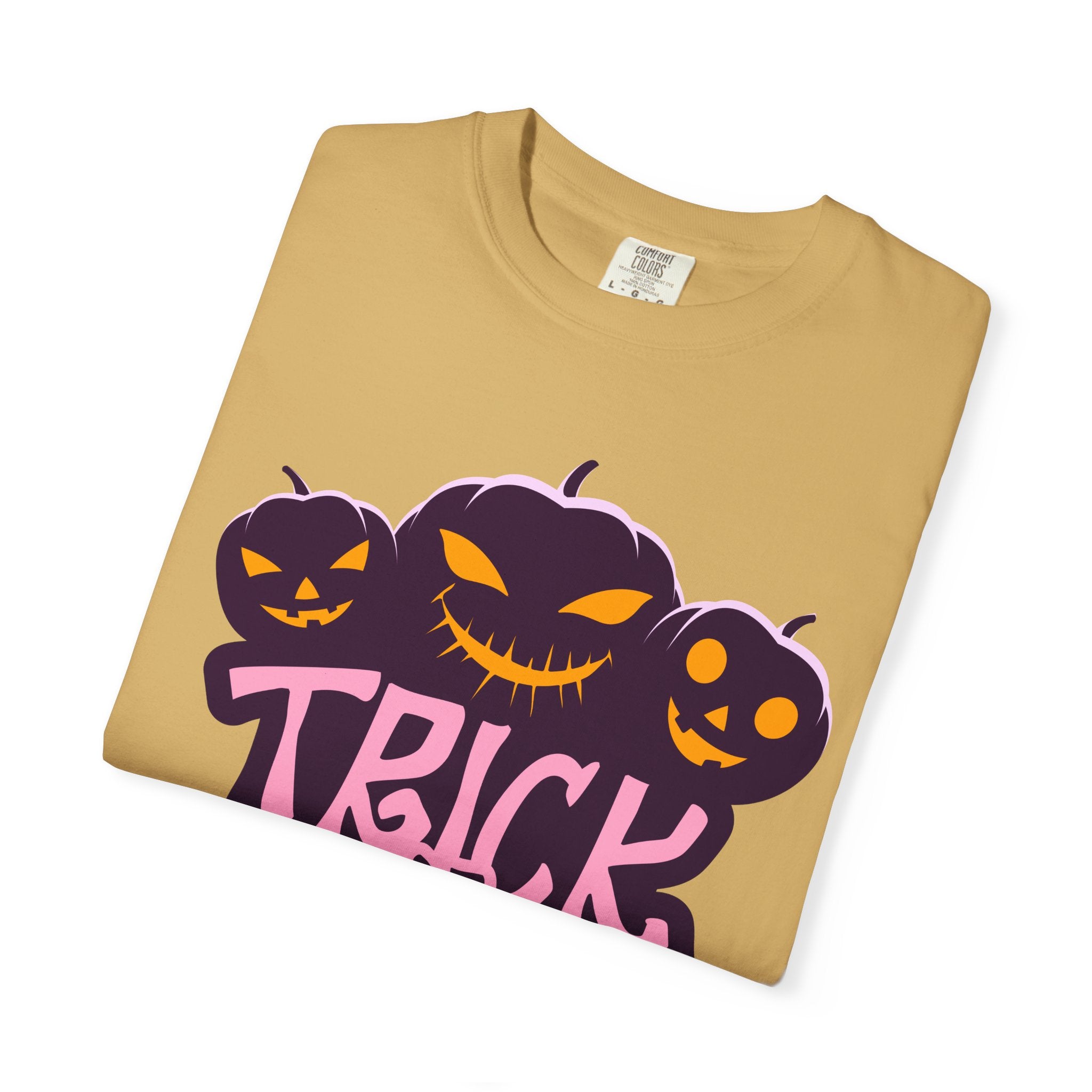 Halloween Trick or Treat T-Shirt, Unisex Halloween Tee, Spooky Autumn Shirt, Fun Costume Top, Trick or Treat Apparel