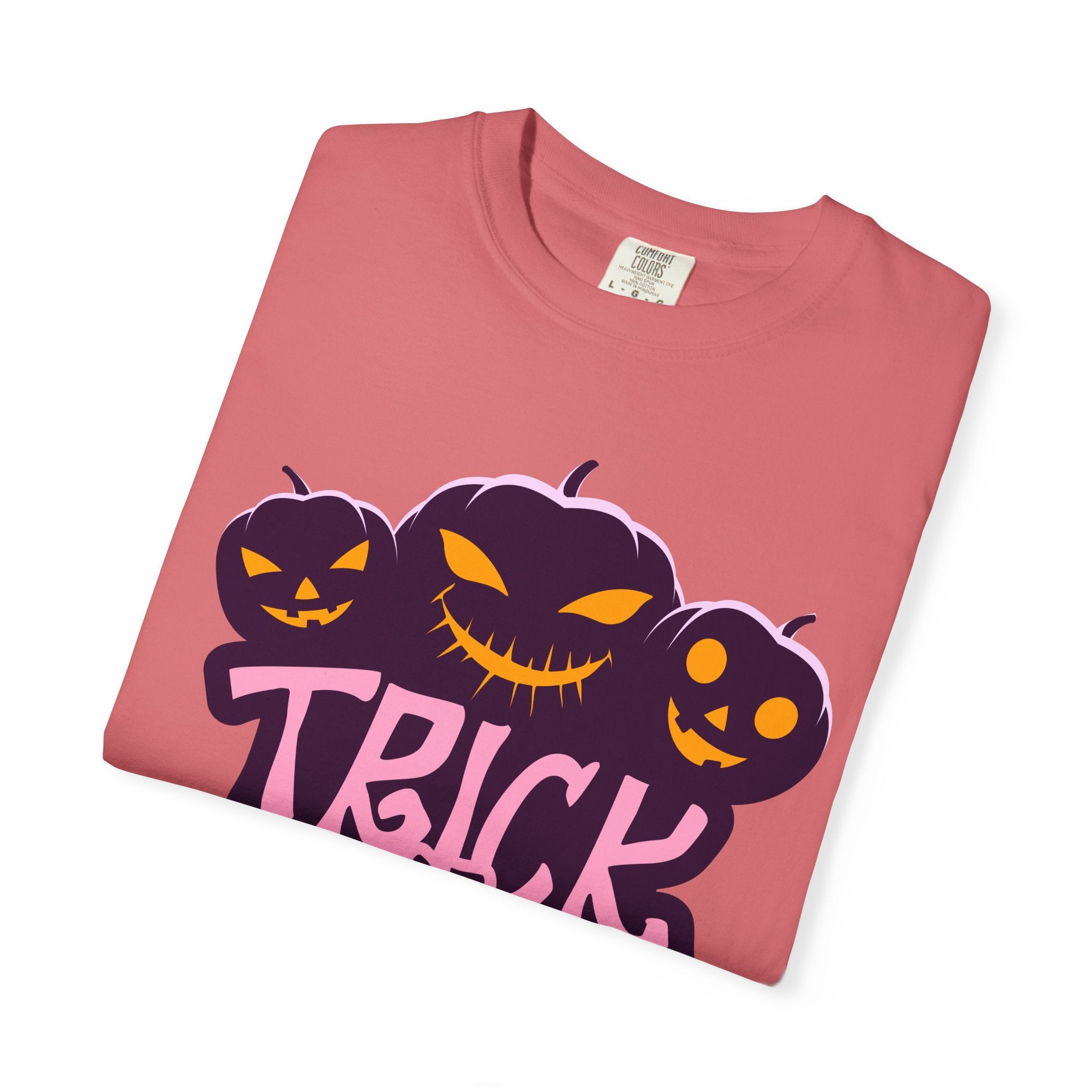 Halloween Trick or Treat T-Shirt, Unisex Halloween Tee, Spooky Autumn Shirt, Fun Costume Top, Trick or Treat Apparel