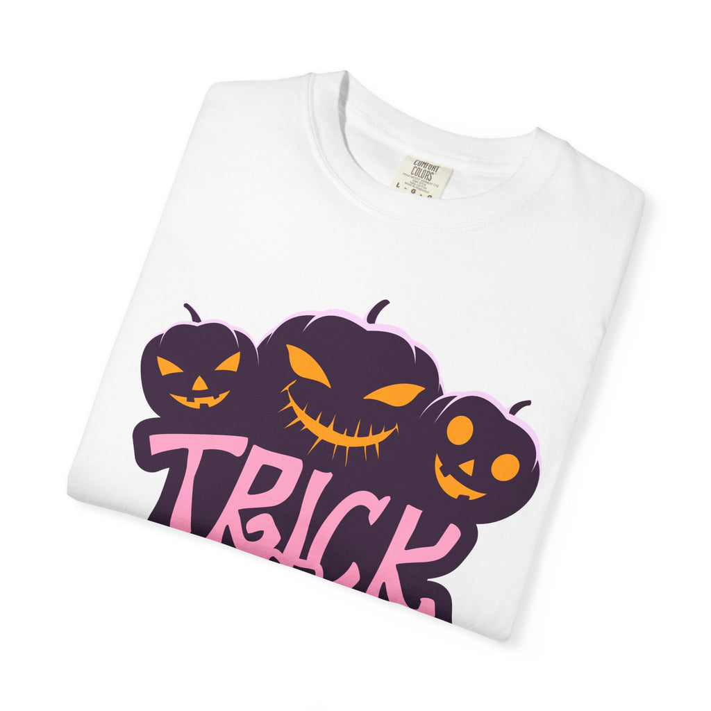 Halloween Trick or Treat T-Shirt, Unisex Halloween Tee, Spooky Autumn Shirt, Fun Costume Top, Trick or Treat Apparel