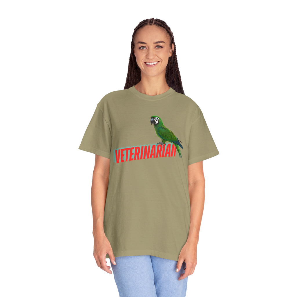 Veterinarian T-Shirt - Cute Parrot Graphic Tee for Animal Lovers, Gifts for Vet Students, Pet Owners, Animal Day Celebration
