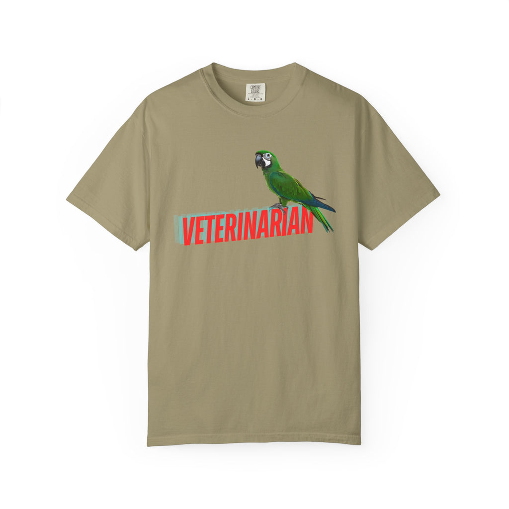 Veterinarian T-Shirt - Cute Parrot Graphic Tee for Animal Lovers, Gifts for Vet Students, Pet Owners, Animal Day Celebration